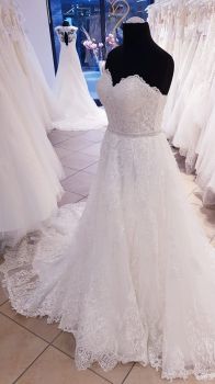 50 % Rabatt auf Brautkleider