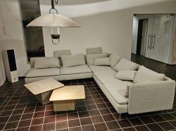 Loung Erdgeschoss mit separatem Essplatz für 10Personen